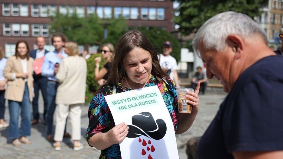 Po protestach tzw. obrońców zwierząt Urząd Miejski w Gliwicach odmówił wydania zezwolenia na przeprowadzenie rodeo PreZero Arena Gliwice
