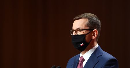 Szczepienia przeciw COVID-19. Mateusz Morawiecki: musimy naciskać na KE, tam są problemy