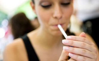 Palenie wśród kobiet. 30-latki mogą odzyskać 10 lat życia