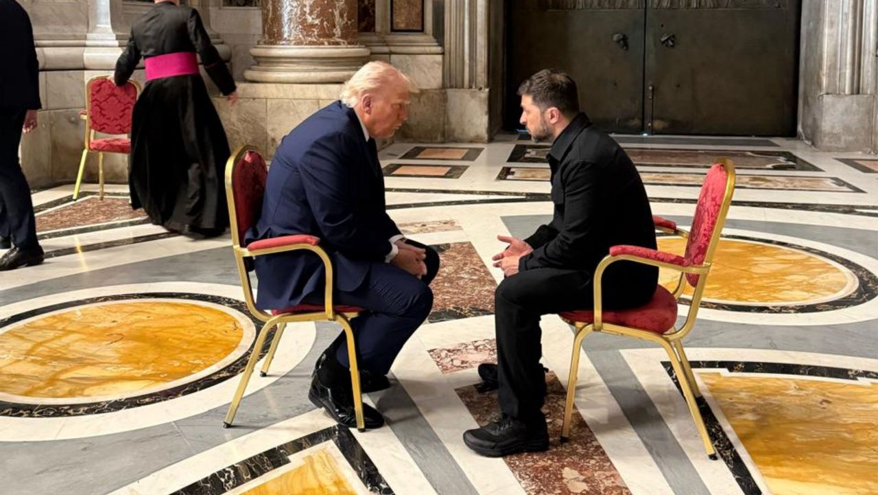 Trump spotkał się z Zełenskim przed pogrzebem papieża. Jest komunikat
