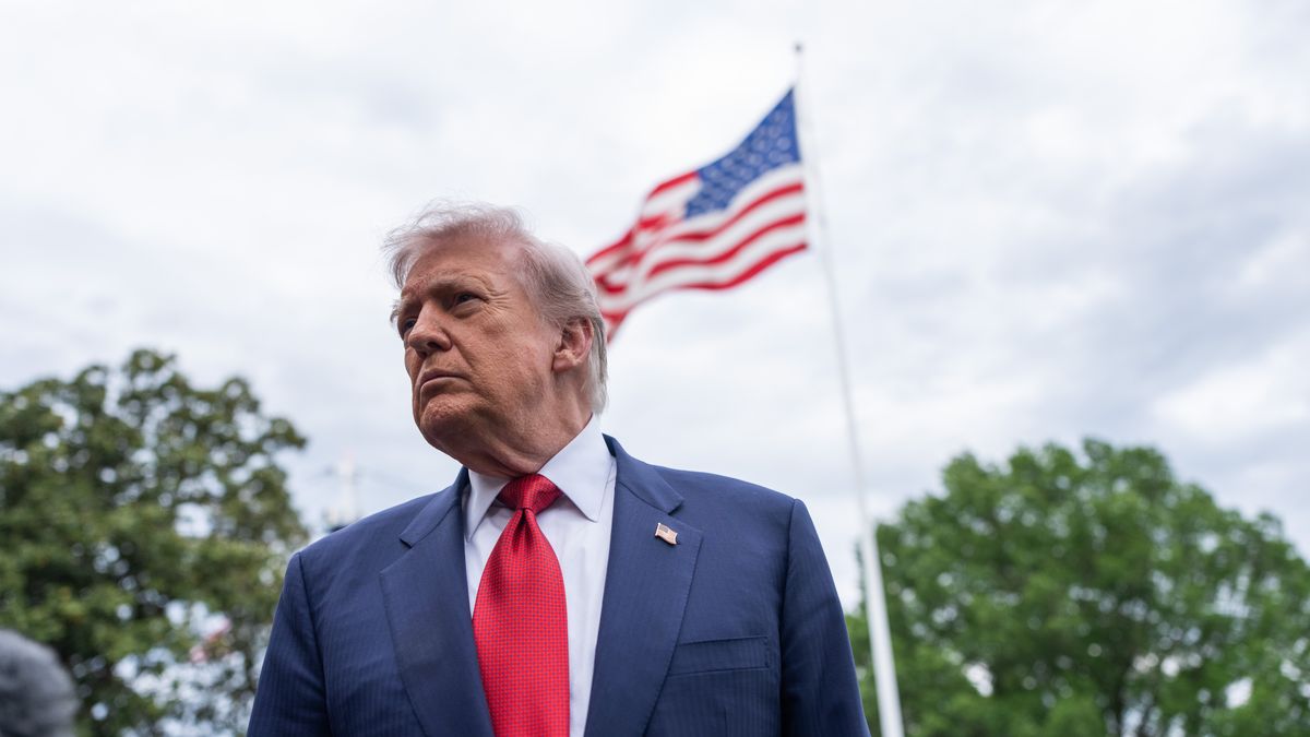 Trump z problemami w kraju. Inflacja i paliwa kluczowe dla wyborców