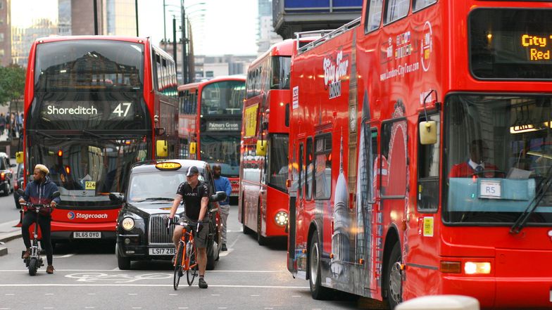 Rząd liczy, że z powodu brexitu do Polski wróci 200 tys. Polaków