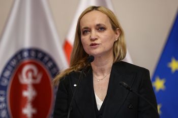 Limity wydatków na pensje lekarzy. Ministra  zabrała głos