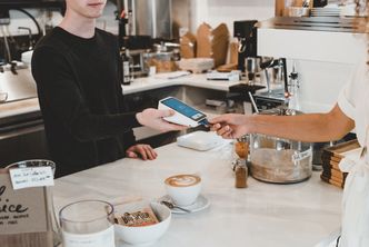 Kolejny cios w gastronomię. Za kilka tygodni muszą mieć nowe kasy fiskalne