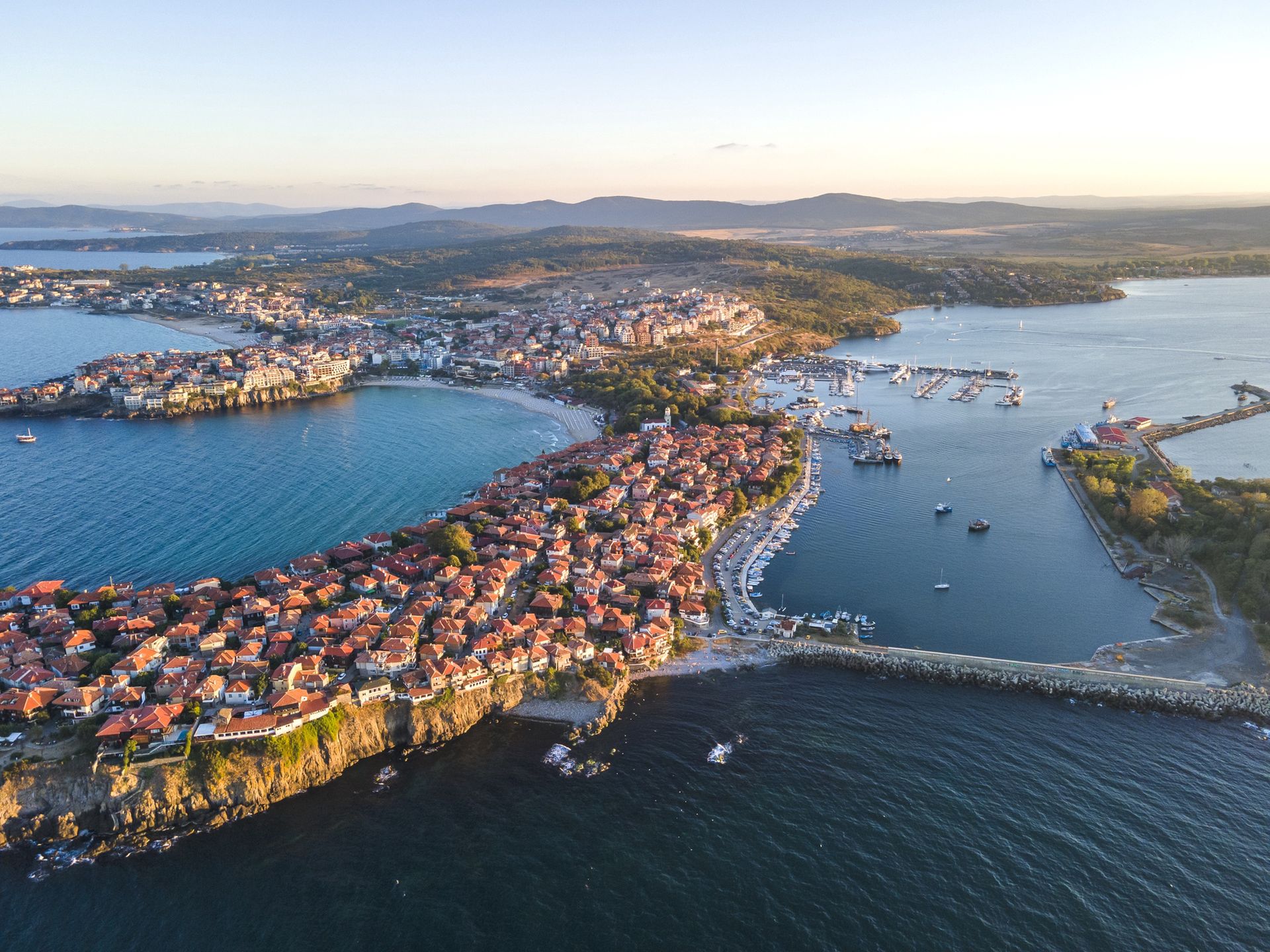 Sozopol charakteryzuje się pięknym położeniem