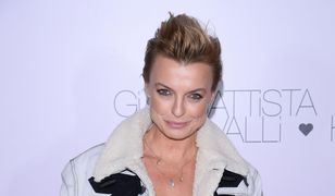 Katarzyna Sokołowska pozuje w zwiewnej sukience. Wszyscy patrzą na buty za prawie 1,6 tys. zł