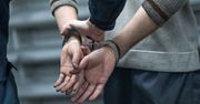 Wałcz: Chciał przekonać policję, że to tylko kabanosy, ale w kieszeni miał ponad 10 gramów marihuany