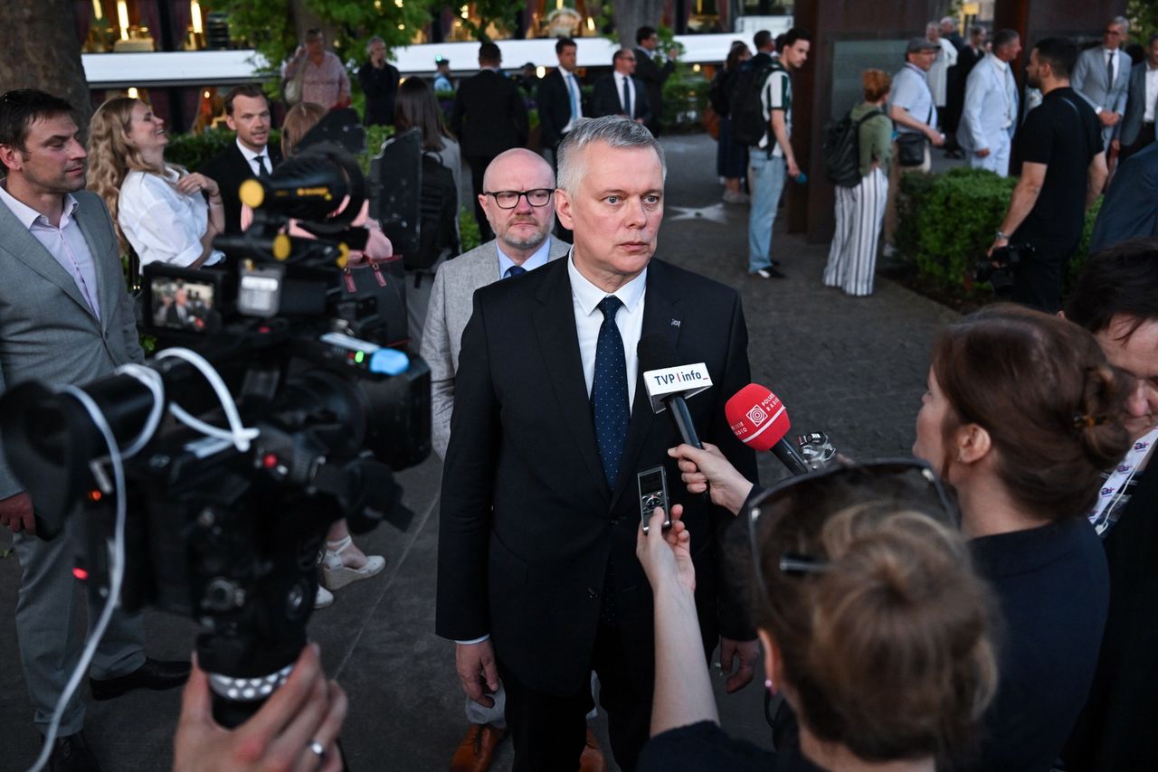 Siemoniak z apelem do innych krajów. "Prosimy, żeby od tego odstąpili"