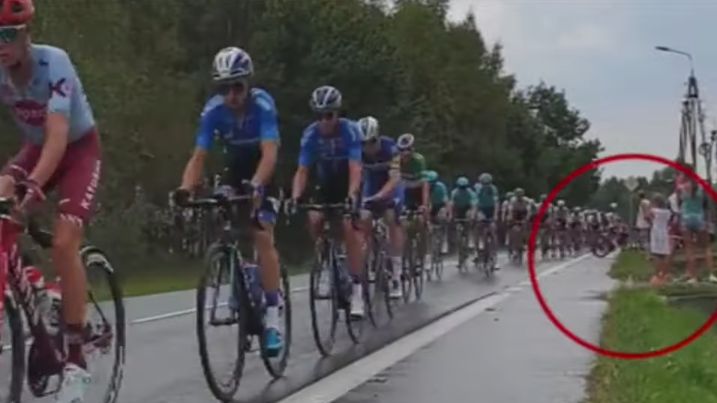 moment wypadku Bjorga Lambrechta na 3 etapie Tour de Pologne