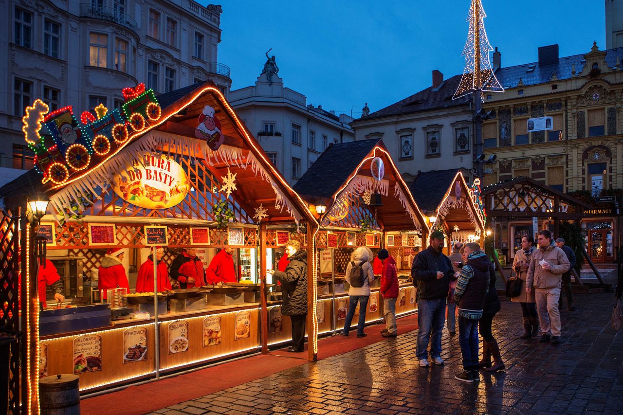 Czeskie jarmarki wprowadzają w świąteczną magię