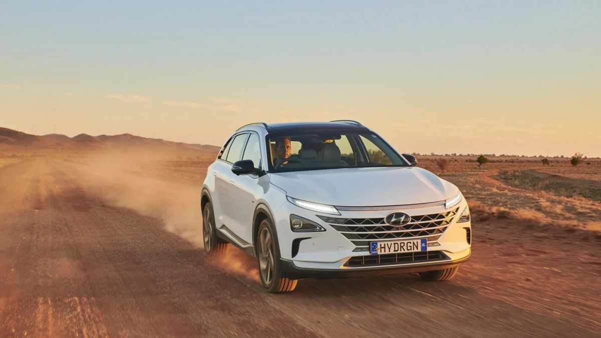 887,5 km na jednym tankowaniu brzmi imponująco, tym bardziej, że warunki nie były "hermetyczne"