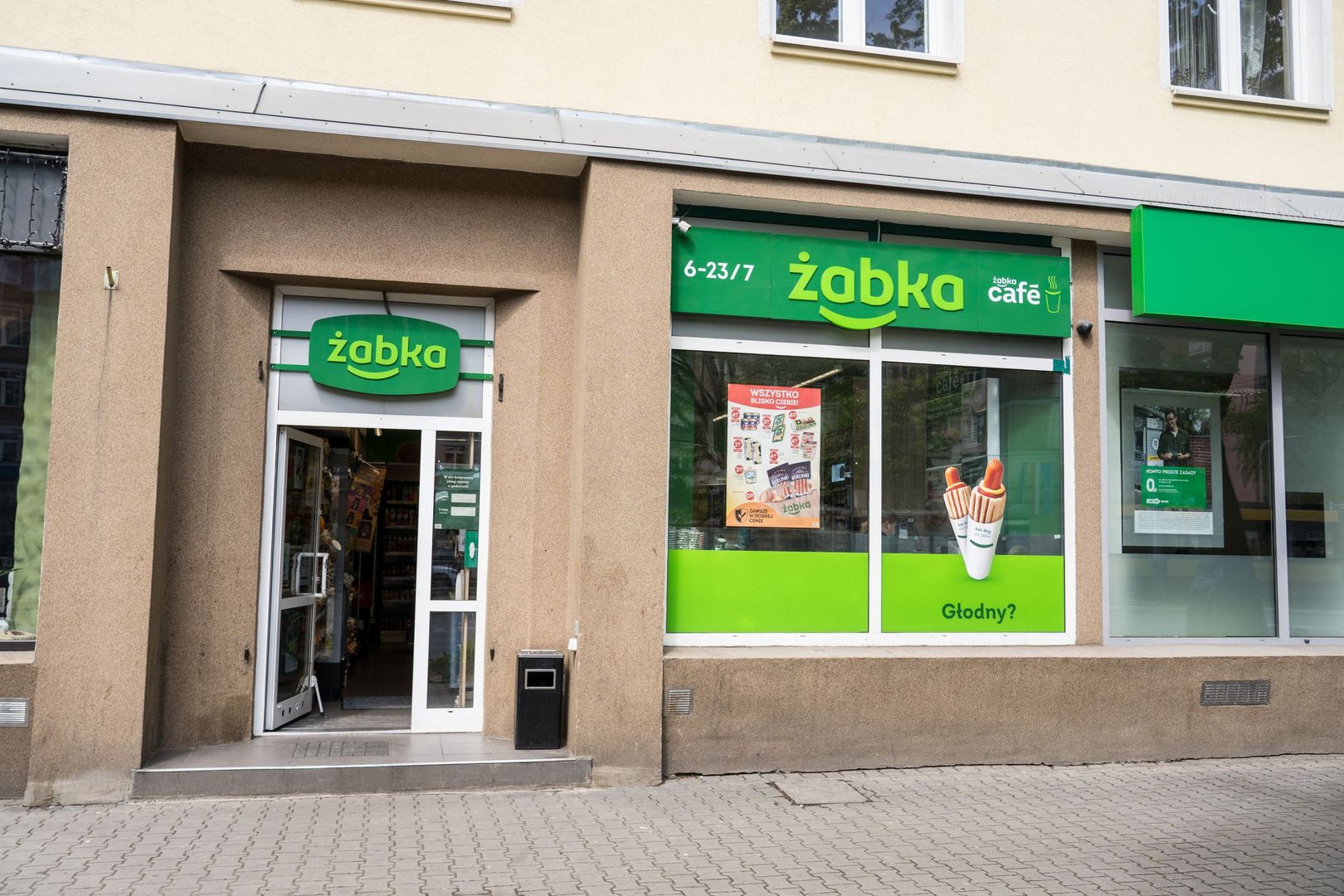 Na zdjęciu sklep Żabki