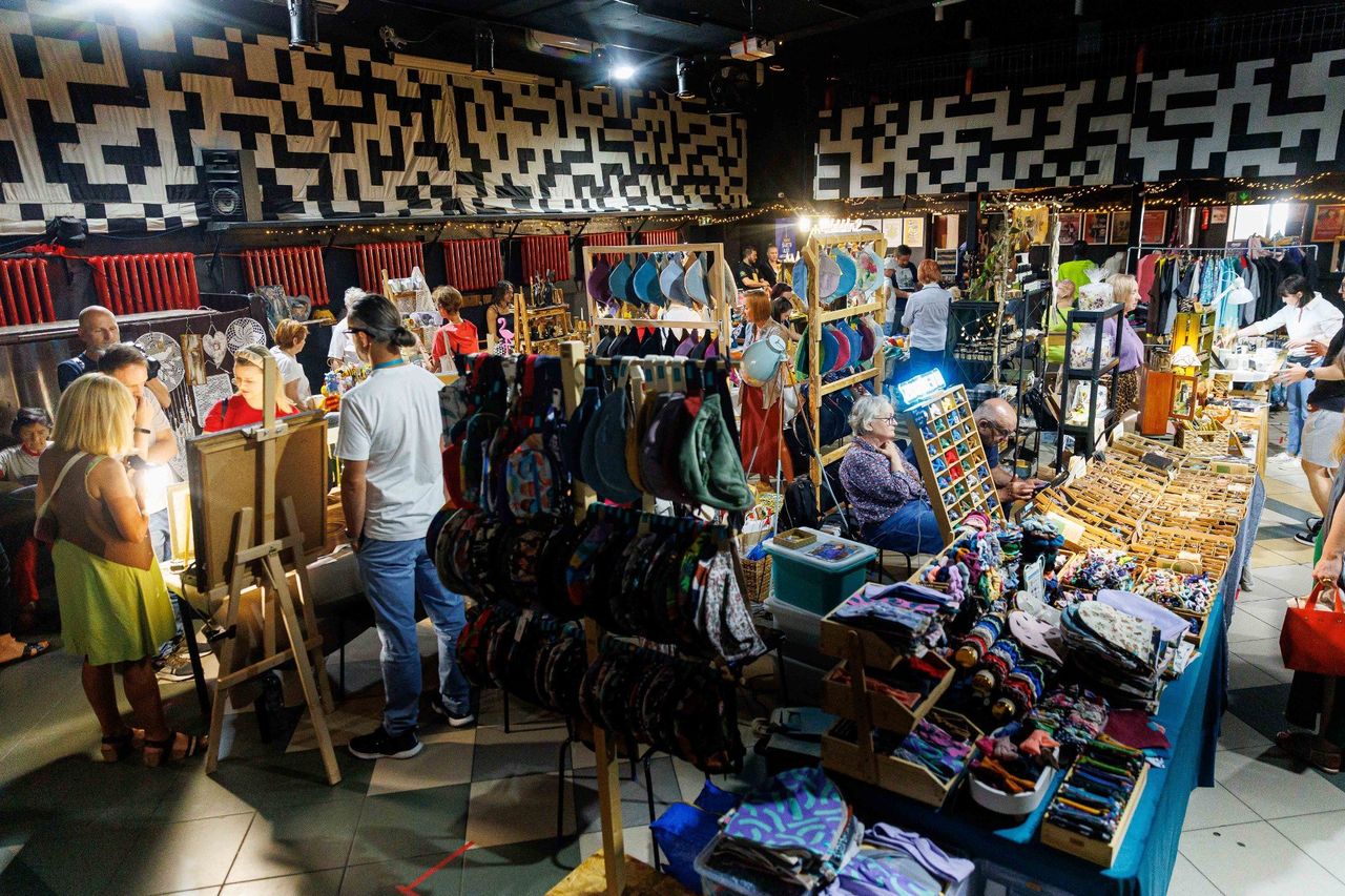 Białystok: Targowy weekend. Nie zabraknie mody i rzemiosła. Świąteczne Targi Tego i Owego