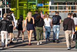 Zastąpić demokrację "rządami silnego człowieka"? Polacy zabrali głos