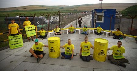Greenpeace w Rumunii blokuje dostęp do terenu poszukiwań gazu łupkowego