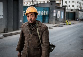Pracownicy z Korei Północnej pracują niewolniczo w Polsce? Jest raport