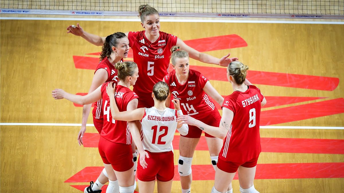 Materiały prasowe / VolleyballWorld / Na zdjęciu: reprezentacja Polski