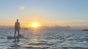 Kurs nauki pływania na desce SUP z Wirtualną Polską w SUP BAZIE Orłowo przy plaży.