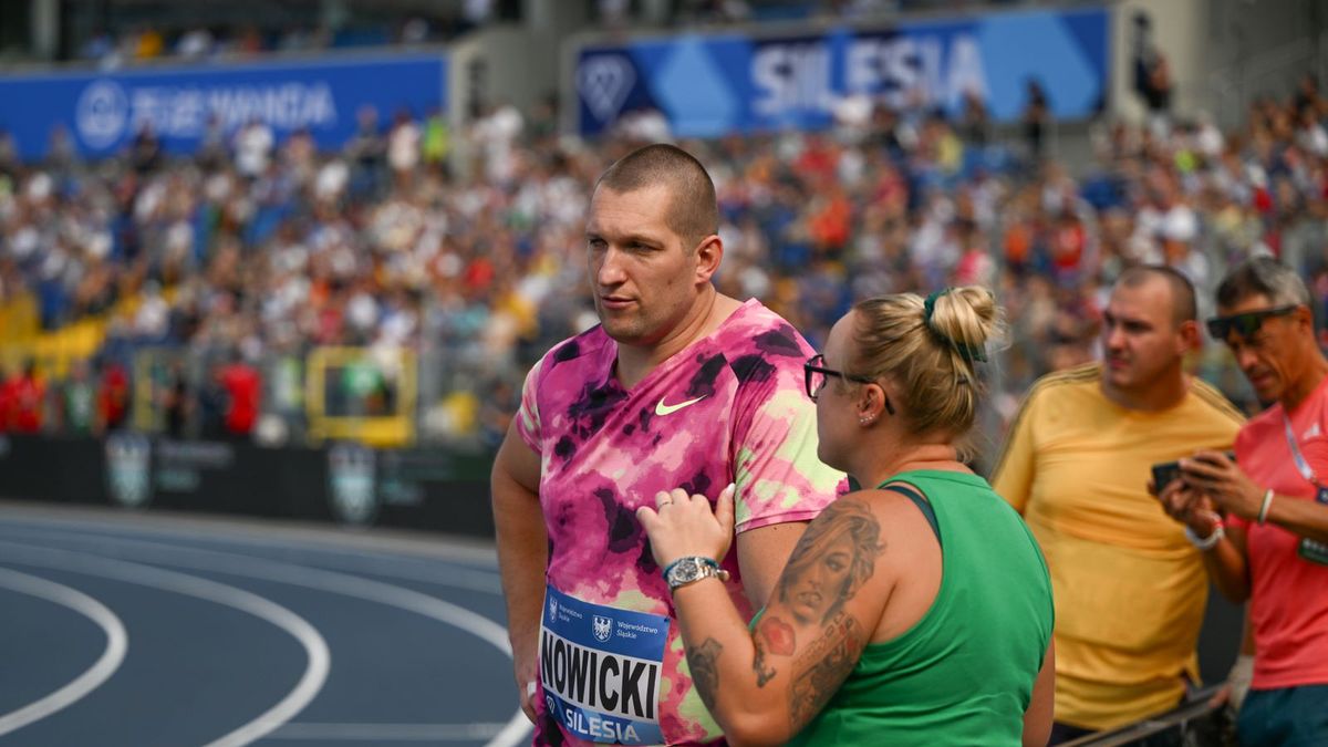 Getty Images / Artur Widak/NurPhoto via Getty Images / Na zdjęciu: Wojciech Nowicki z trenerką Joanną Fiodorow