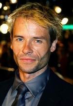 Guy Pearce szuka zaginionych nieboszczyków