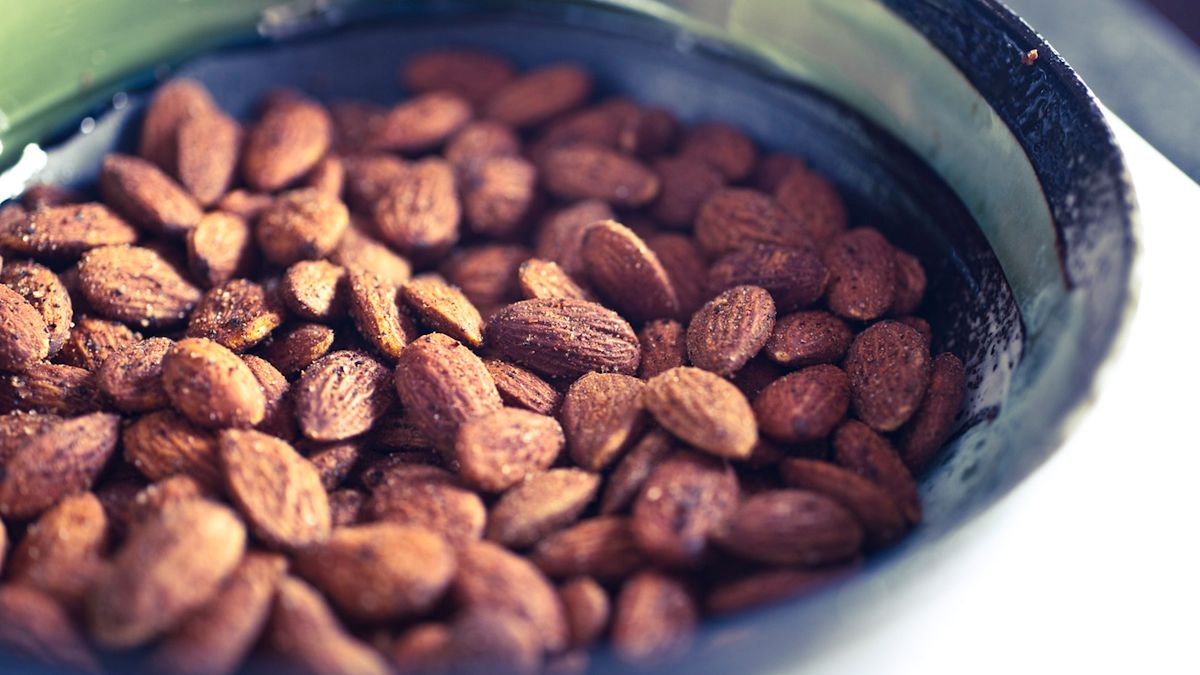 Prażone lekko solone migdały