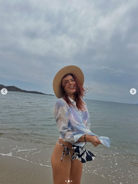 Natasza Urbańska na plaży
