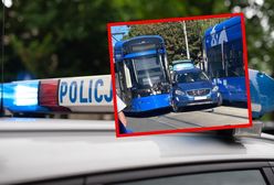 Chciała wyprzedzić tramwaj. Sparaliżowała ruch w centrum Krakowa