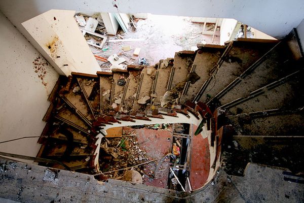 30 klatek schodowych z najgorszych koszmarów 8