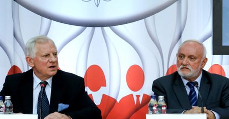 Wyniki wyborów samorządowych 2014. PiS wygrywa o włos, ale to PO ma najwięcej mandatów