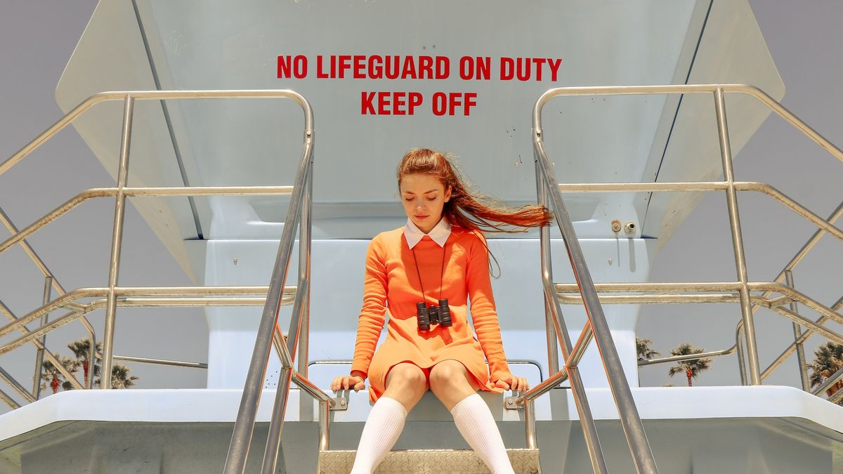 Zdjęcie w stylu Wesa Andersona. Od razu widać pastelowe kolory, staranną kompozycję i klimat minionej epoki.