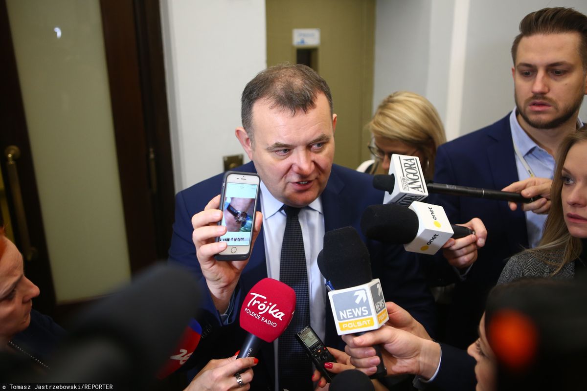 Senator Stanisław Gawłowski dla WP: "Agent Tomek chciał 'zaprzyjaźnić się' z moją żoną, żeby we mnie uderzyć. To była operacja służb PiS"