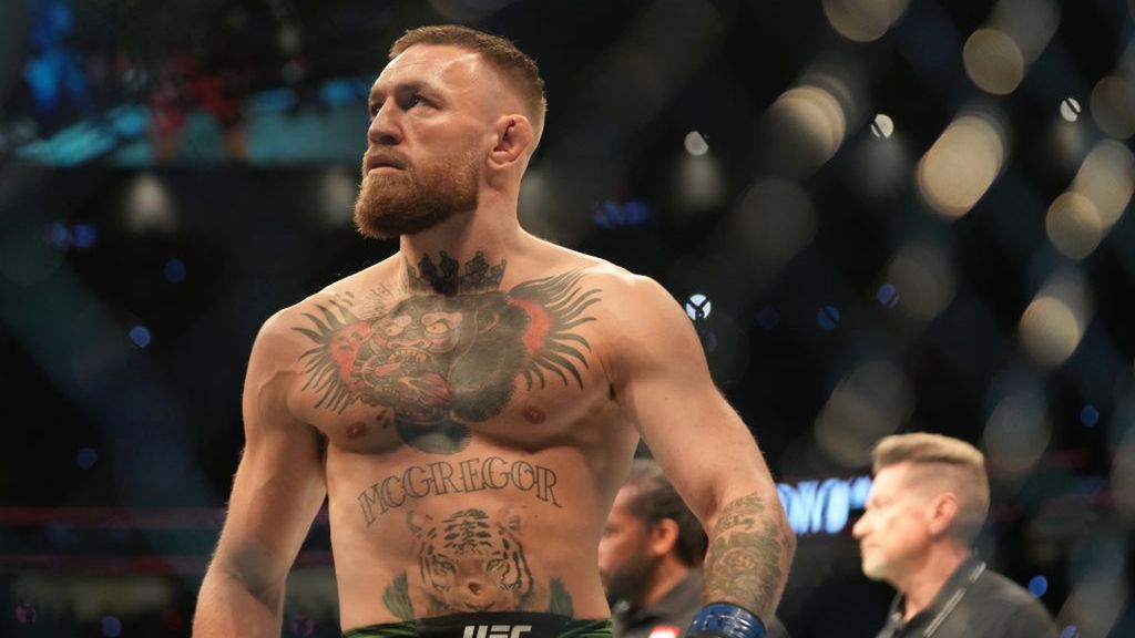 Getty Images / Louis Grasse/PxImages / Na zdjęciu: Conor McGregor przed walką na UFC 264