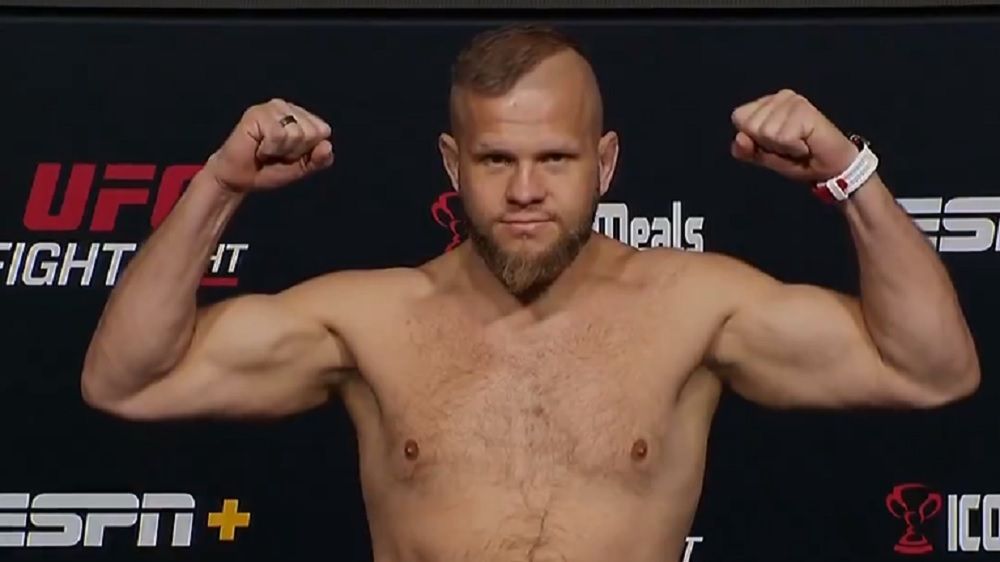  / Marcin Tybura na ważeniu przed UFC Vegas 88