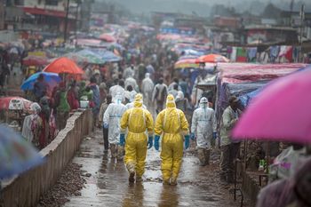 "Ebola nas torturuje". Mieszkańcy Konga w strachu przed szybko rozprzestrzeniającą się epidemią