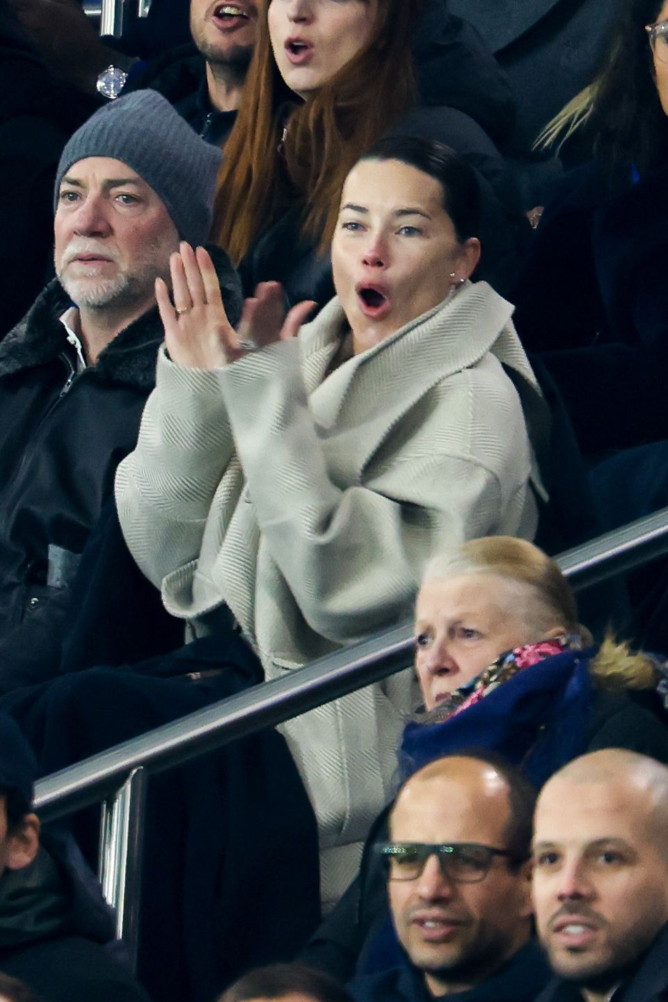 Pozbawiona makijażu Adriana Lima kibicuje ulubionej drużynie 