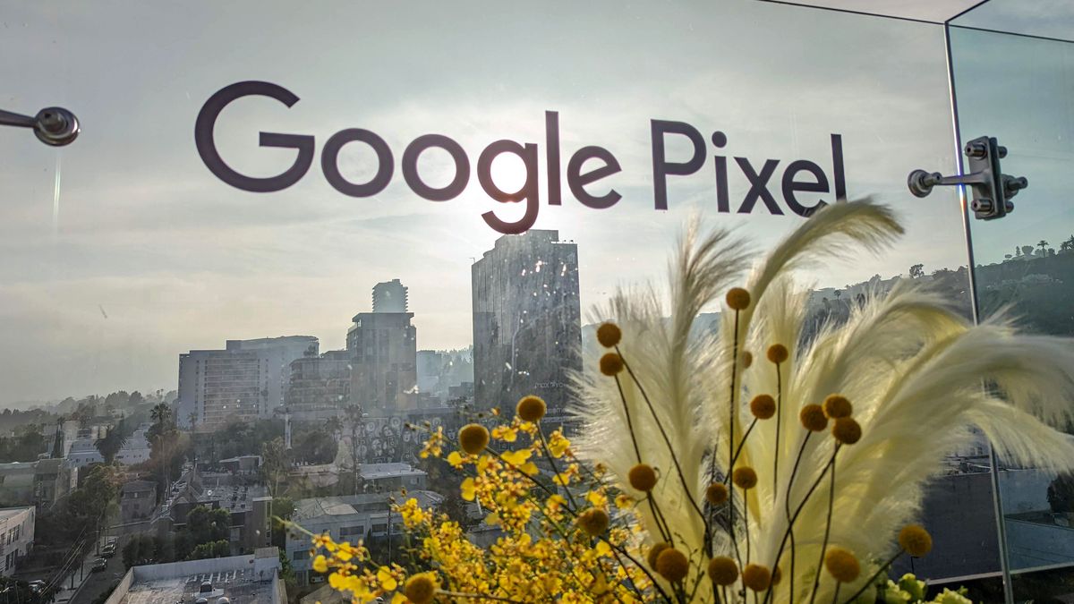 Nowość dla użytkowników Google Pixel – w widgecie At a Glance pojawiła się opcja śledzenia dostawców.