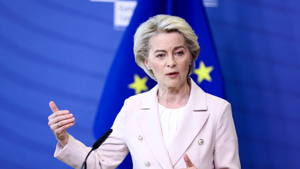 European Commission President Ursula von der Leyen makes a statement following the decision by Russian energy giant Gazprom to halt gas shipments to Poland and Bulgaria, in Brussels, Belgium, 27 April 2022. EPA/KENZO TRIBOUILLARD / POOL Dostawca: PAP/EPA.