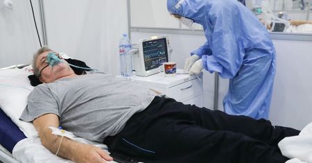 COVID-19. Niepokojące badania. Koronawirus atakuje zmysły