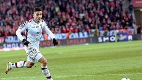 Najlepszy napastnik PKO Ekstraklasy może wyprzedzić Nemanję Nikolicia