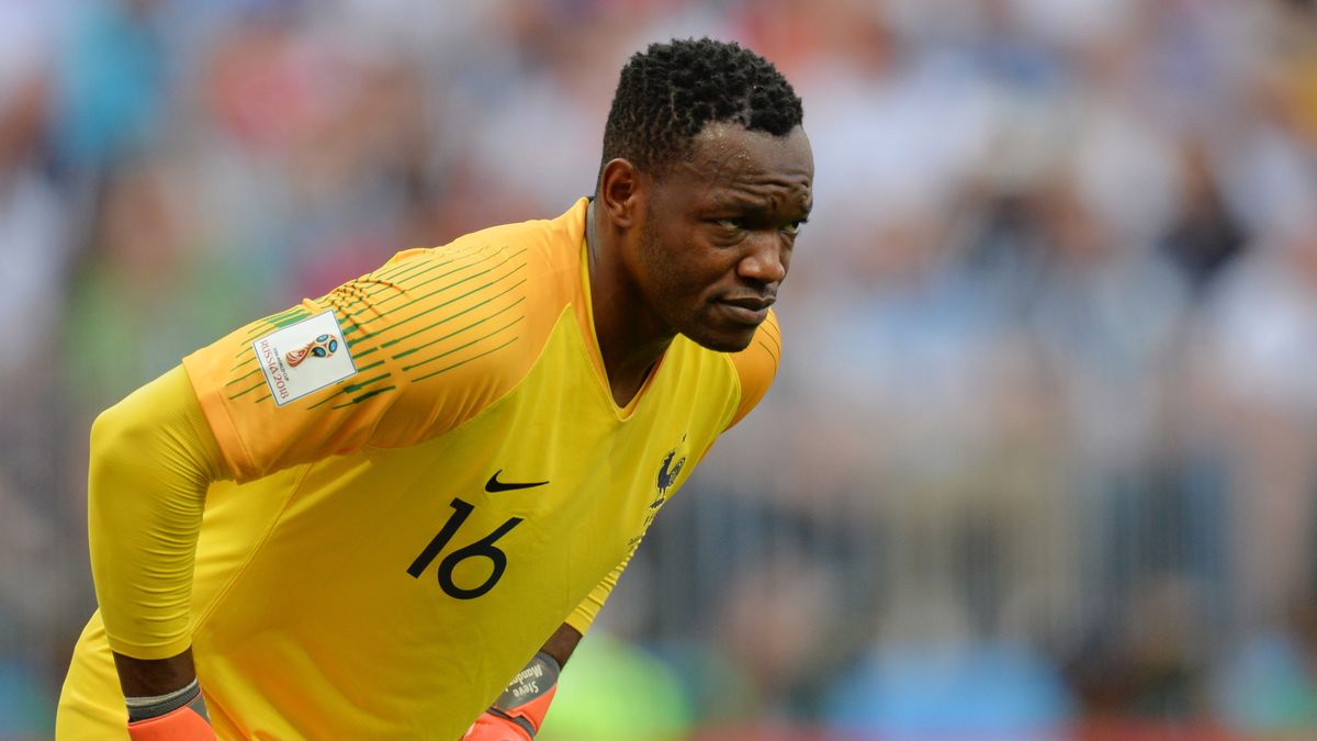 Zdjęcie okładkowe artykułu: PAP/EPA / PETER POWELL / Steve Mandanda