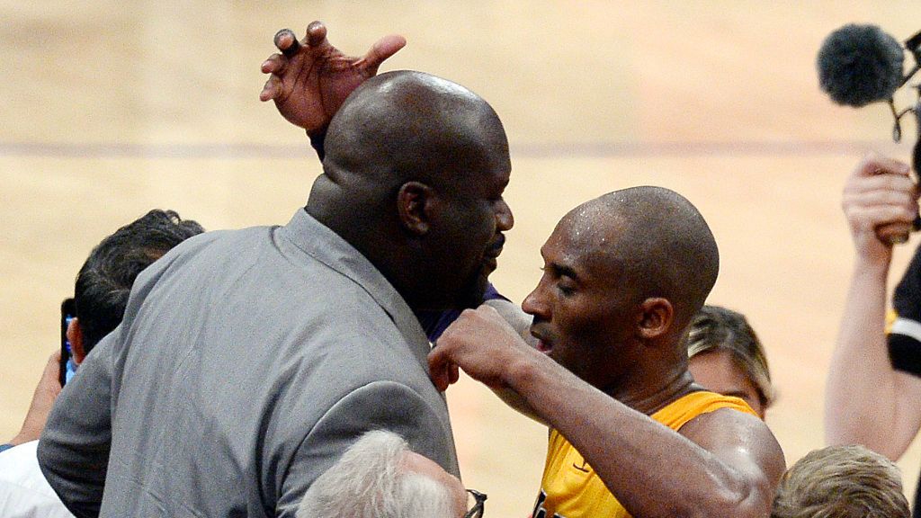 Getty Images / Kevork Djansezian / Na zdjęciu: Shaquille O'Neal (z lewej) i Kobe Bryant