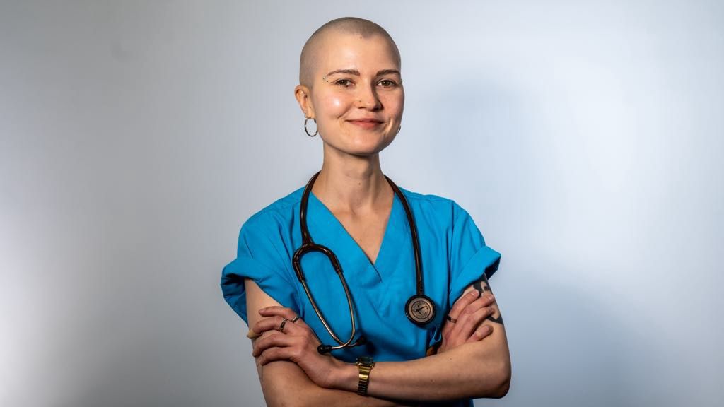 Julia Pankiewicz: - Bardziej niż na uzależnionych wkurzam się na otaczającą rzeczywistość. Gdzie nie spojrzysz, wszędzie alkohol