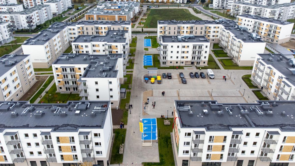 Osiedle PTBS
Jakub Kaczmarczyk
budownictwo, mieszkalnictwo, mieszkania, osiedle, Poznań, Poznańskie Towarzystwo Budownictwa Społecznego, PTBS, z lotu ptaka, zdjęcie z drona