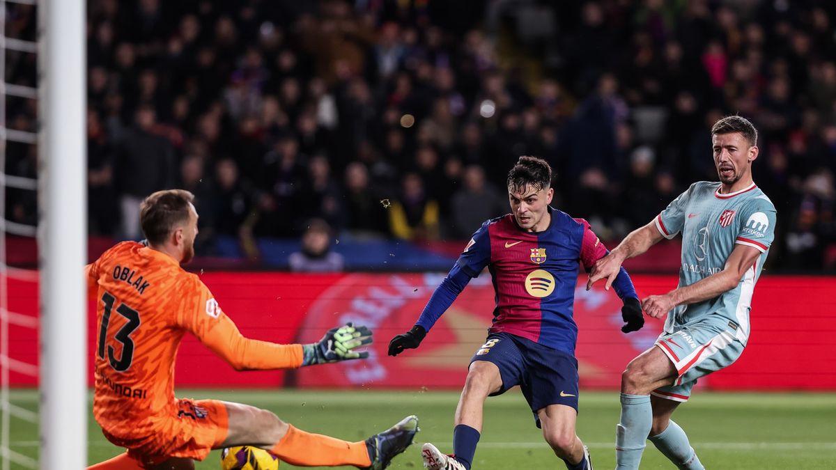 Getty Images / Javier Borrego/Europa Press / Na zdjęciu: Clement Lenglet (pierwszy z prawej)