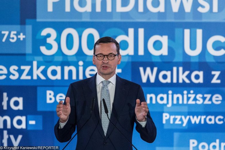 Premier o nowych projektach przed wyborami samorządowymi