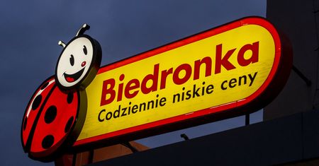 Kalafior bez liści tańszy o 10 zł? Biedronka odpowiada klientowi