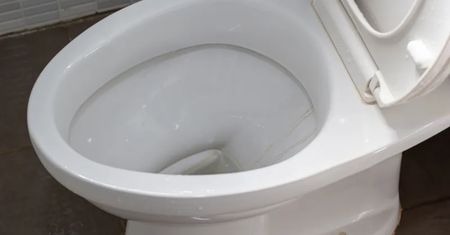 Boisz się podwyżek? Nie spuszczaj wody w dwóch sytuacjach. Oszczędzisz krocie