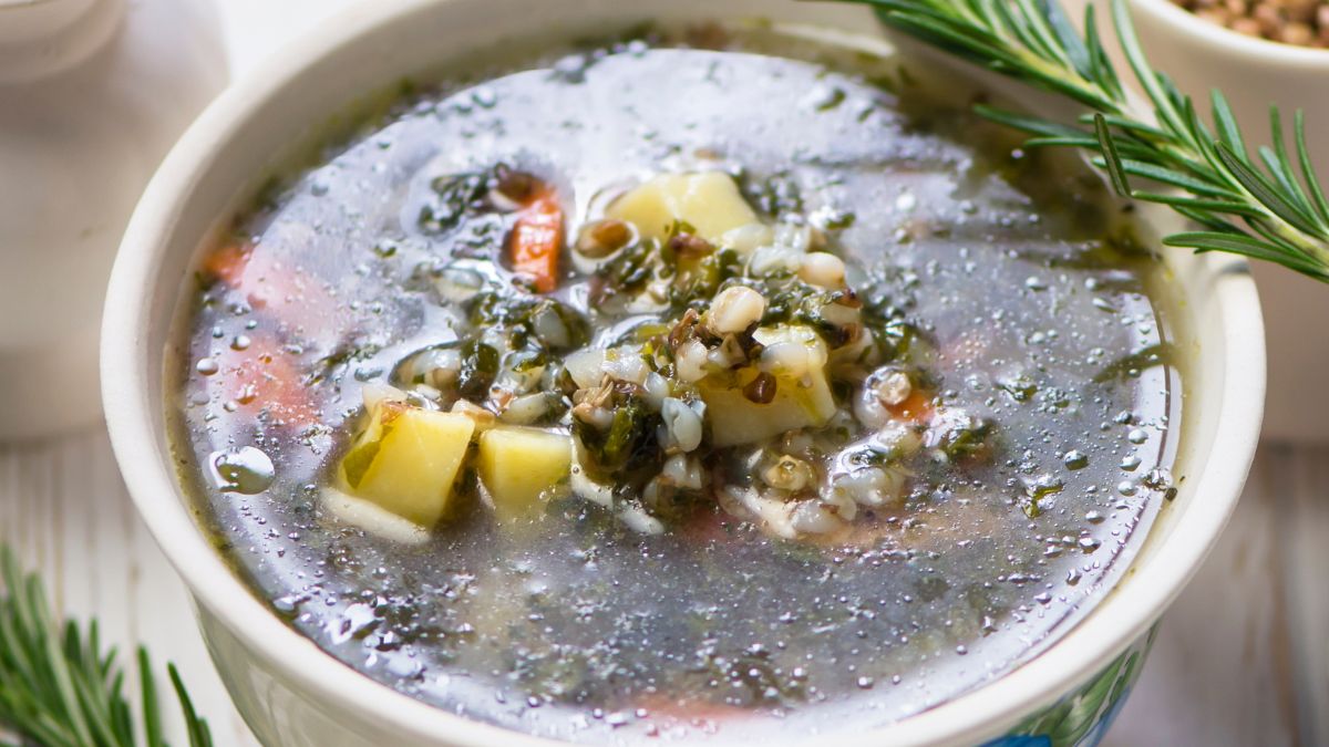 Zupa z kaszą gryczaną