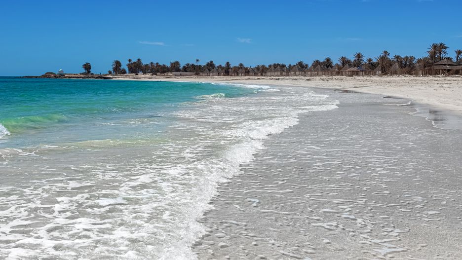 Djerba kusi kilometrami piaszczystych plaż