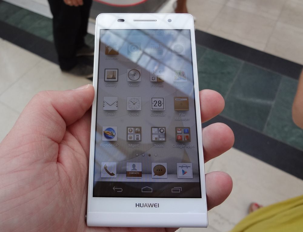 Huawei Ascend P6, czyli najcieńszy smartfon świata prezentuje się świetnie [pierwsze wrażenia]